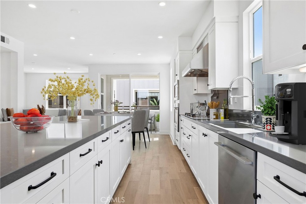 Sold $1,670,000 • Co-Listing Agent