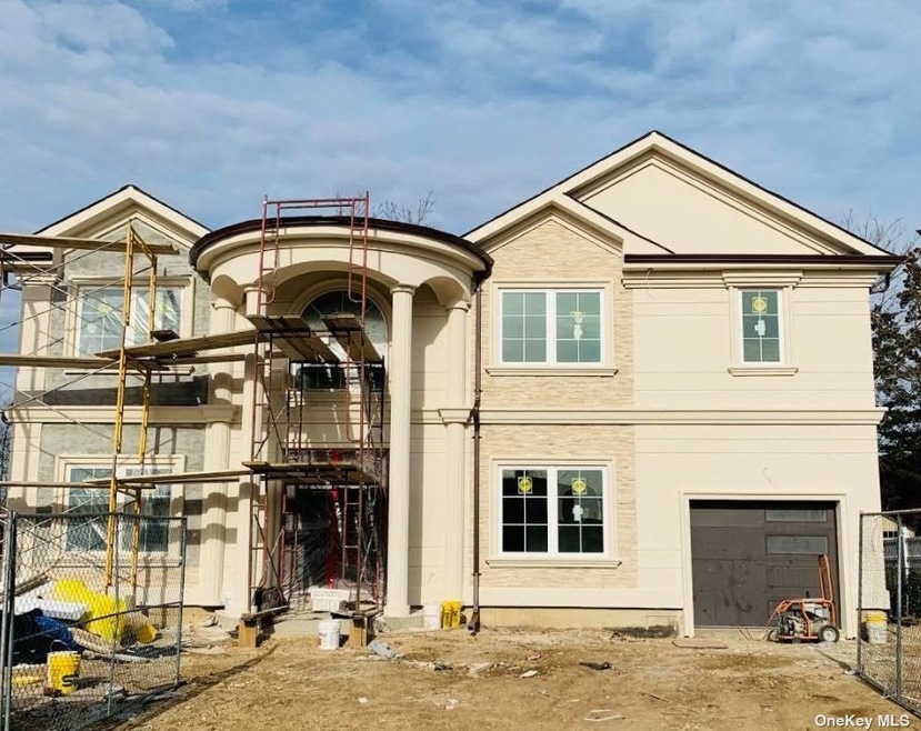 Sold $1,200,000 • Co-Listing Agent