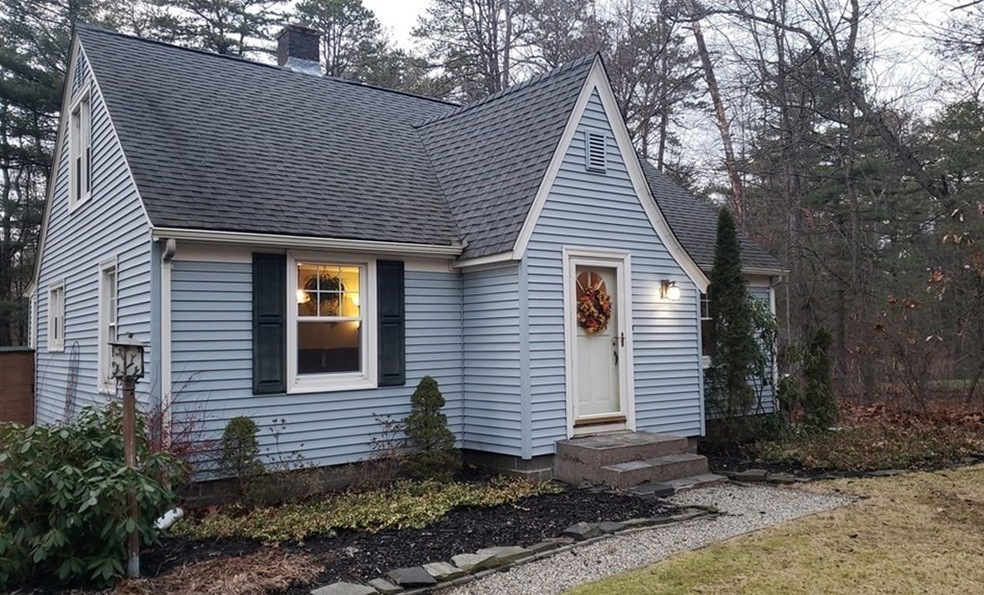 1214 E Mountain Rd, Westfield, MA 01085 - photo 1