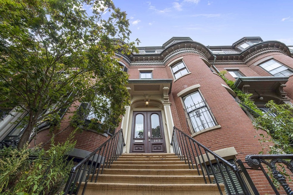 163 W Newton St unit 2, Boston, MA 02118 - photo 1