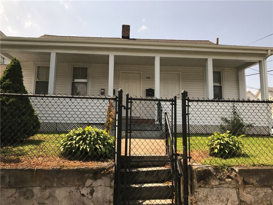 752 Social St unit 1st Rt, Woonsocket, RI 02895 - photo 1