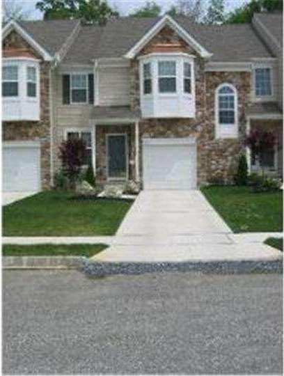 311 Chancellor Dr, Woodbury, NJ 08096 - photo 1