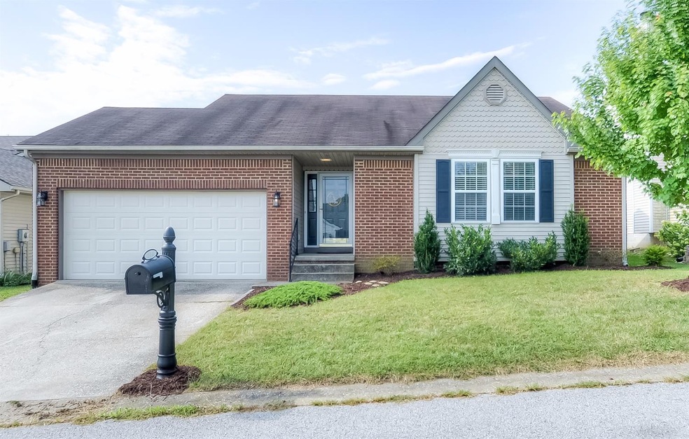 104 Medinah Ct, Frankfort, KY 40601 - photo 1