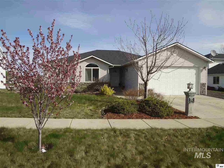 394 Pintail Ln, Moscow, ID 83843 - photo 1