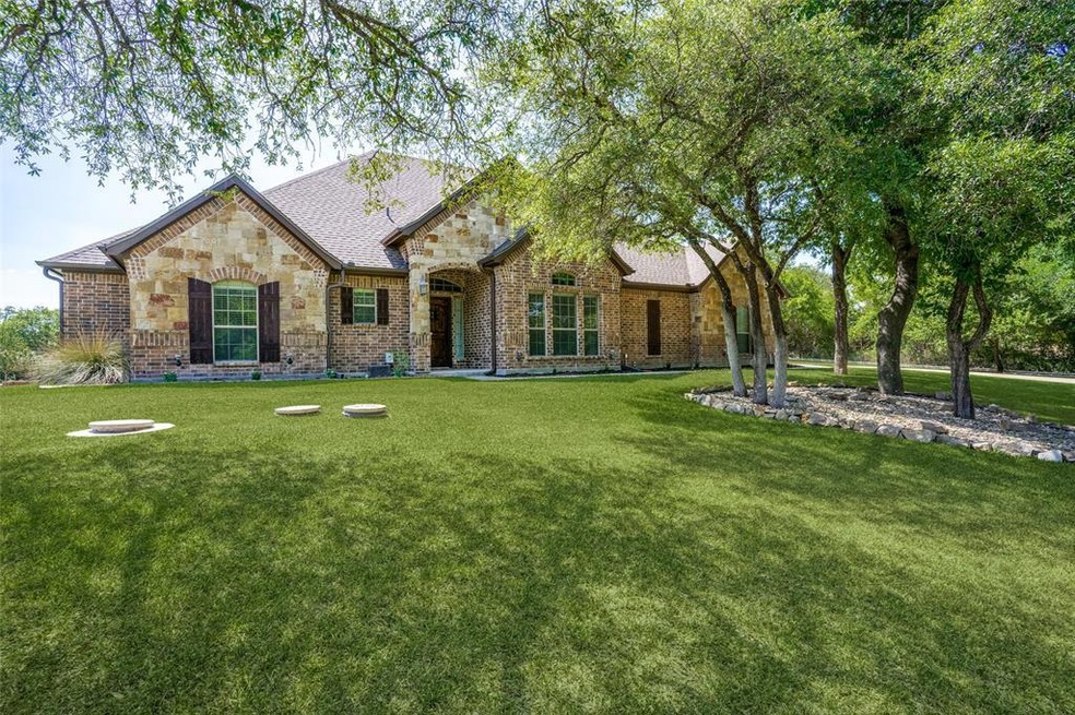 5708 Maple Valley Dr, Azle, TX 76020 - photo 1