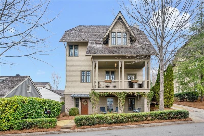 Great curb appeal!