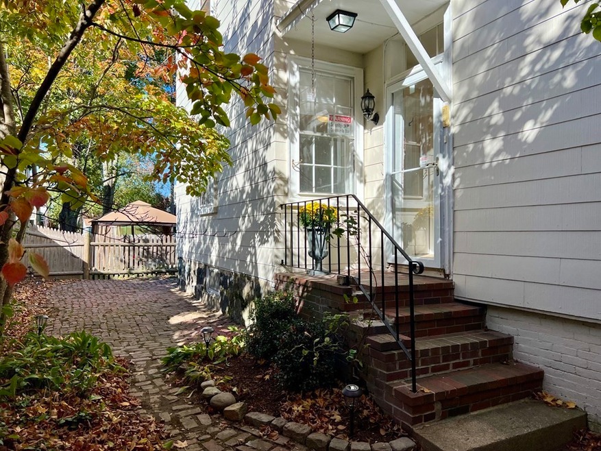 2 Kimball Ct unit 1, Salem, MA 01970 - photo 1