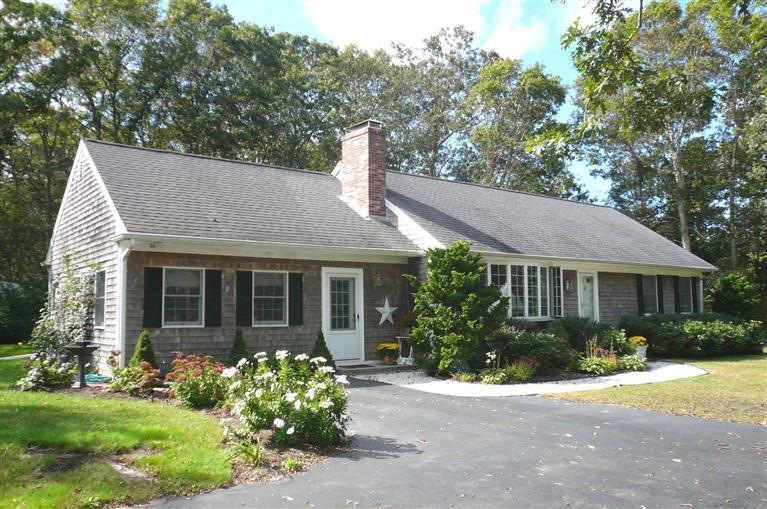 4 Surrey Ln, Sandwich, MA 02563 - photo 1