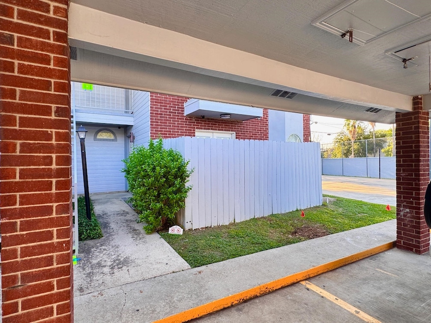 1205 International Blvd unit 1, Laredo, TX 78045 - photo 1