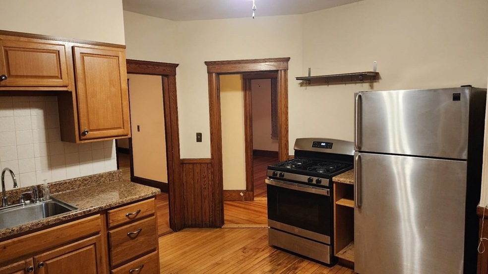 24 Bexley Rd unit 1, Roslindale, MA 02131 - photo 1