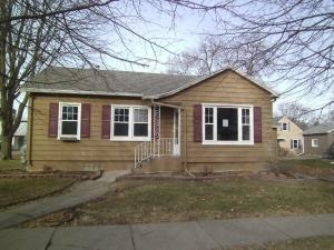 113 E Summit Wilton, IA