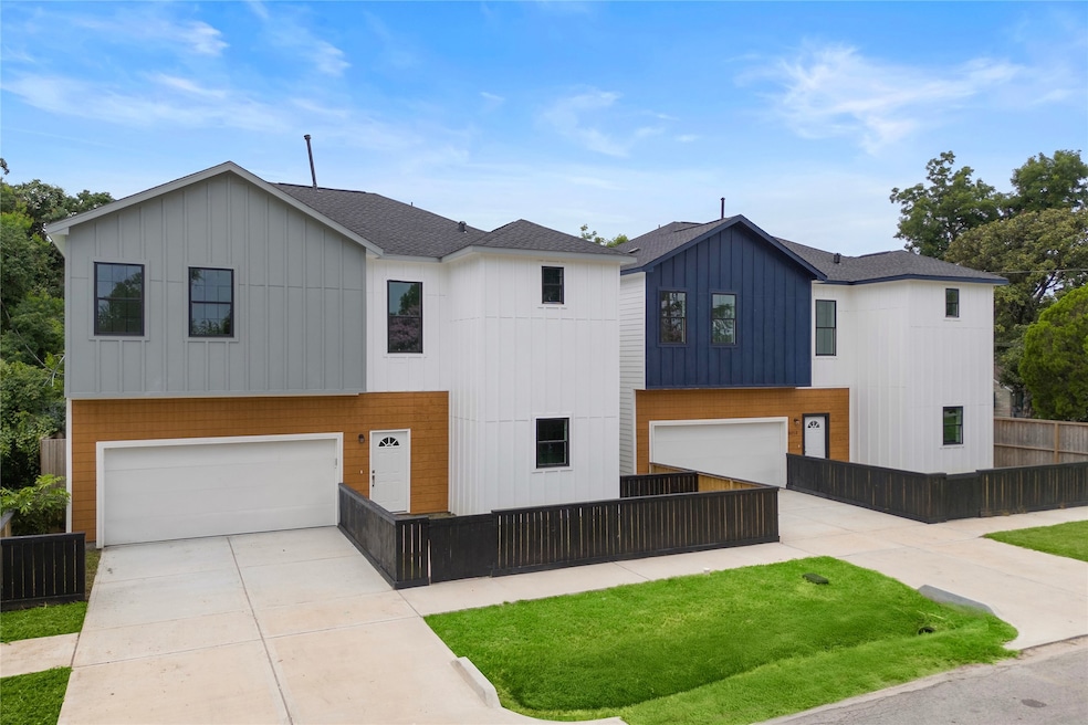 For Sale $350,000 • Co-Listing Agent