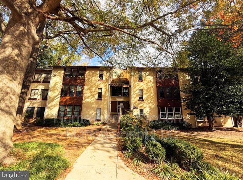 9633 Whiteacre Rd unit UTEB4, Columbia, MD 21045 - photo 1