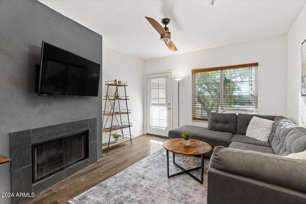 05-Living Room