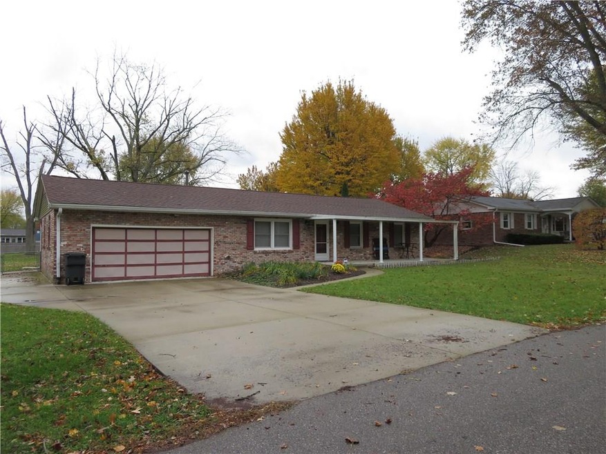 3375 Carolina St, Columbus, IN 47203 - photo 1