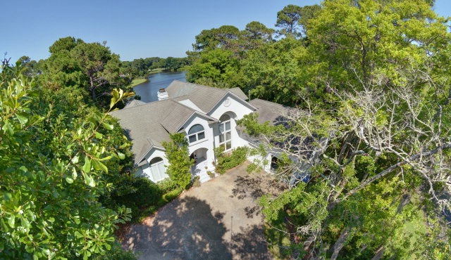 305 Forest Oaks, Saint Simons Island, GA 31522 - photo 1