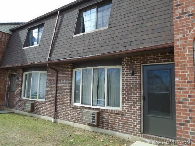 150 Mark Ln unit I2, Waterbury, CT 06704 - photo 1