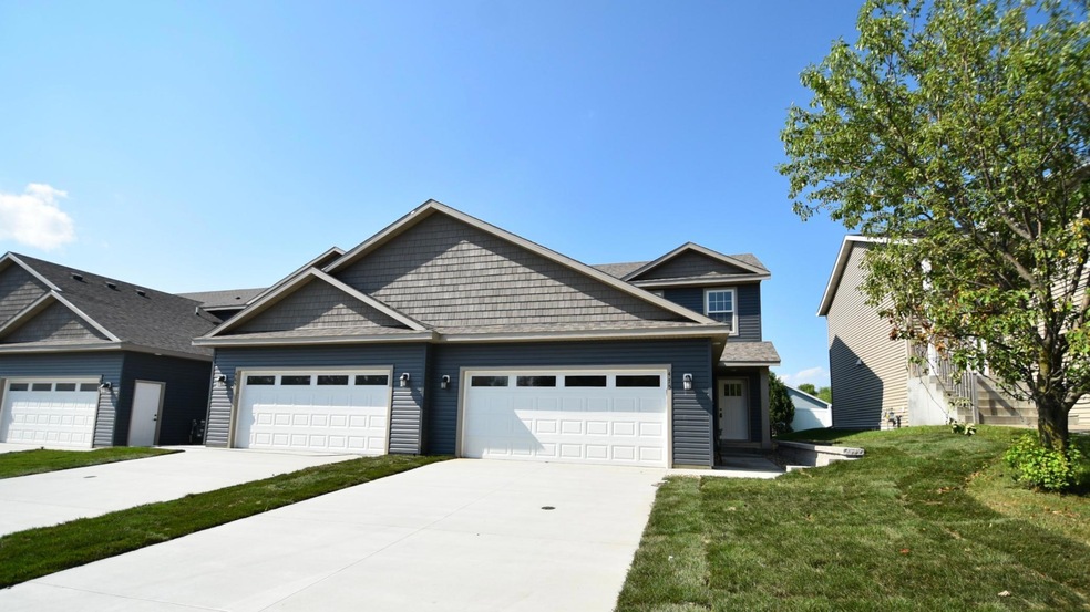 475 19th St, Zumbrota, MN 55992 - photo 1