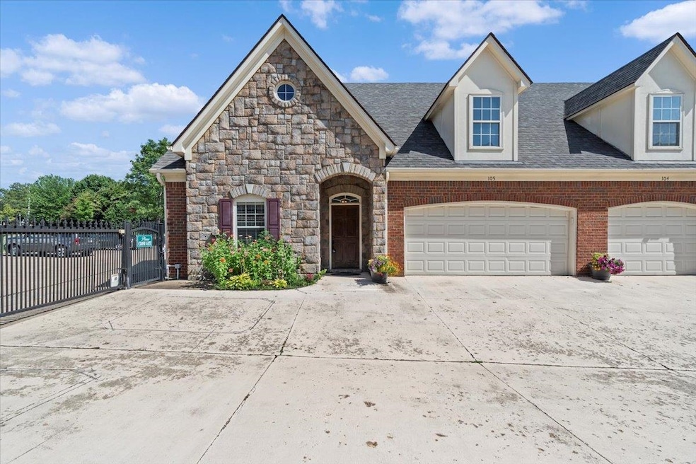 1595 Dexter Grove Ct unit E105, Cordova, TN 38016 - photo 1