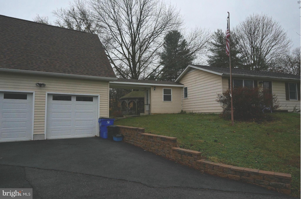 3663B Petersville Rd, Knoxville, MD 21758 - photo 1