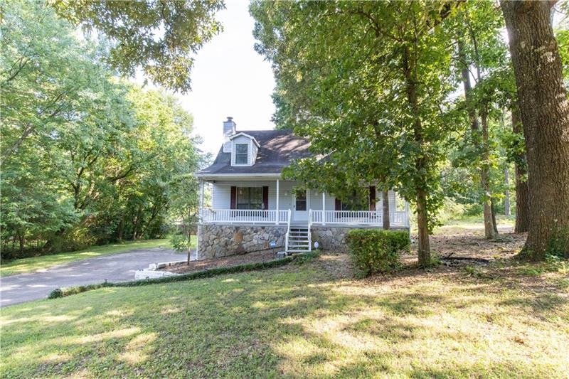 1350 Fairridge Cir SW, Marietta, GA 30008 - photo 1