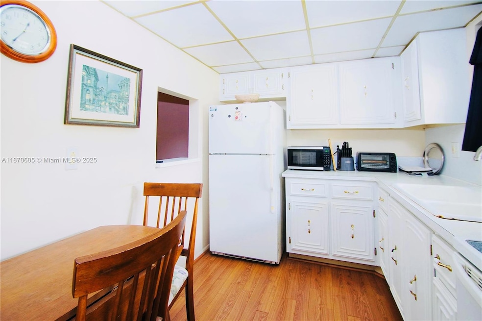 702 Lori Dr unit 190, Palm Springs, FL 33461 - photo 1