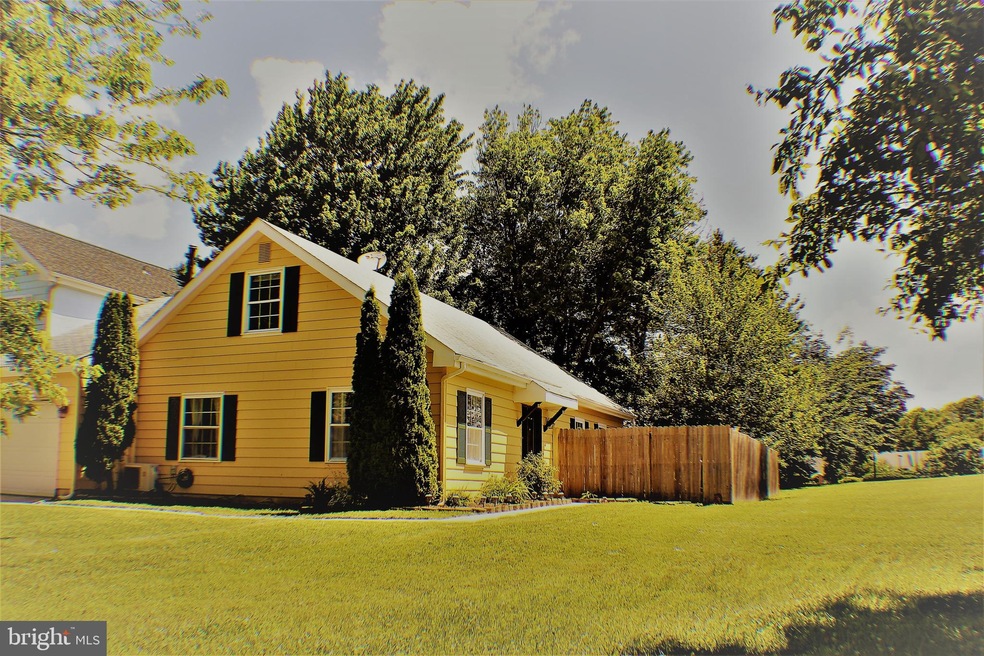 39 Hamilton St, Swedesboro, NJ 08085 - photo 1