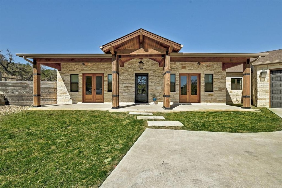 Welcome to 205 N Canyonwood!