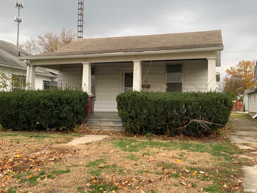 411 S Kickapoo St, Lincoln, IL 62656 - photo 1
