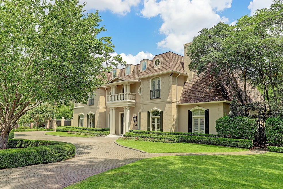 210 Millbrook St, Houston, TX 77024 - photo 1