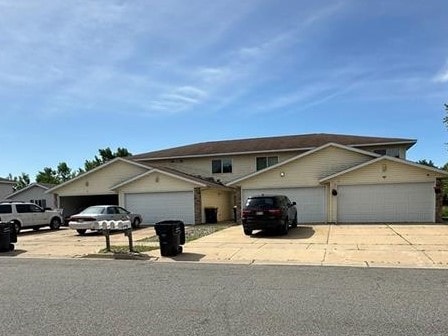 For Sale $549,900 • Co-Listing Agent