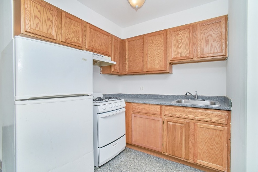 2463 Hughes Ave unit 1B, Bronx, NY 10458 - photo 1