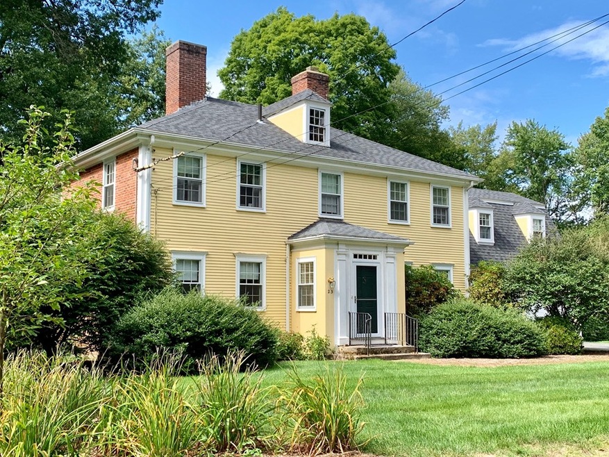 23 Blake Field, Amherst, MA 01002 - photo 1