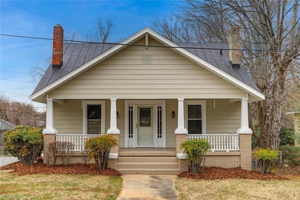 404 Lawsonville Ave, Reidsville, NC 27320 - photo 1