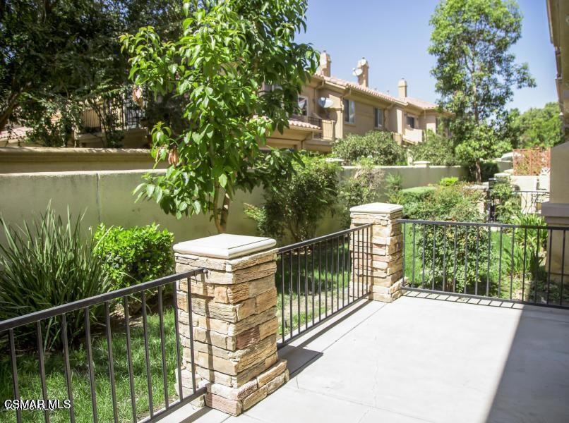 1484 Patricia Ave unit 13, Simi Valley, CA 93065 - photo 1
