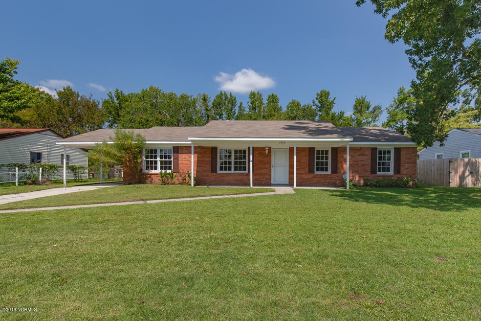 2909 Country Club Rd, Jacksonville, NC 28546 - photo 1