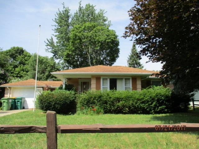 11 N 25th city photo