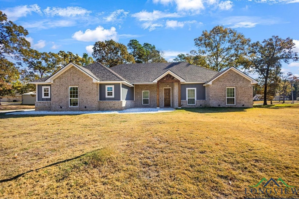497 Willow Creek Ranch Rd, Gladewater, TX 75647 - photo 1