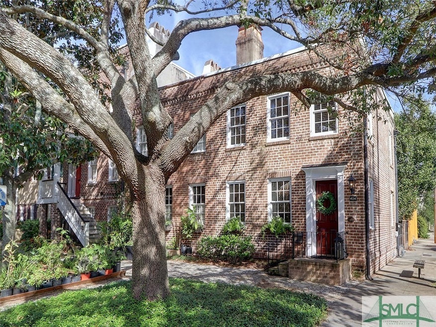 424 E Jones St, Savannah, GA 31401 - photo 1
