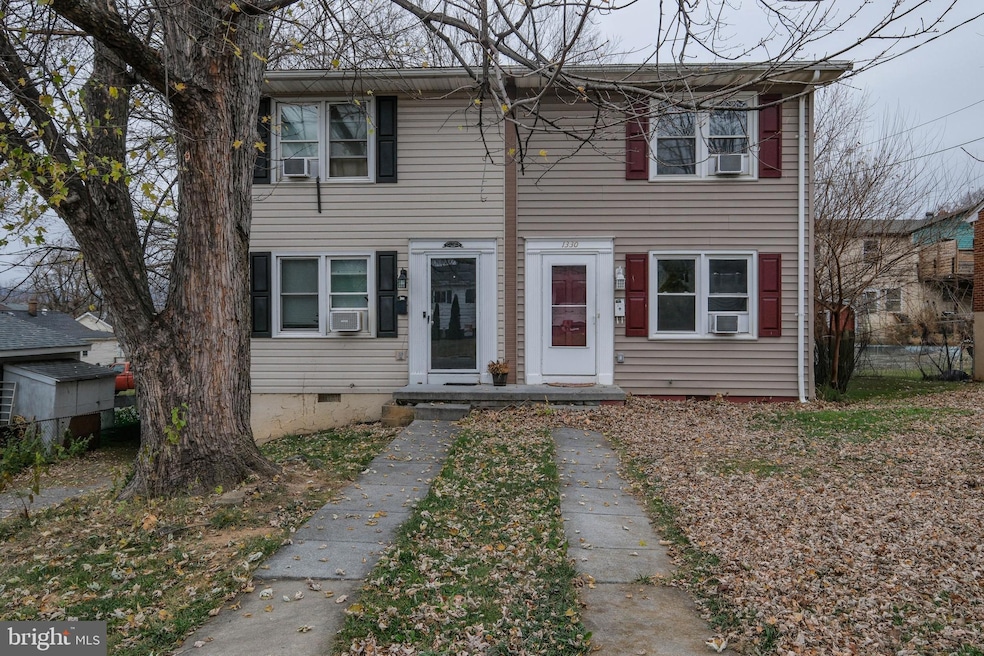 1330 Monroe Ave, Front Royal, VA 22630 - photo 1