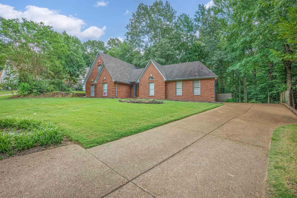 334 Brook Ridge Dr, Cordova, TN 38018 - photo 1