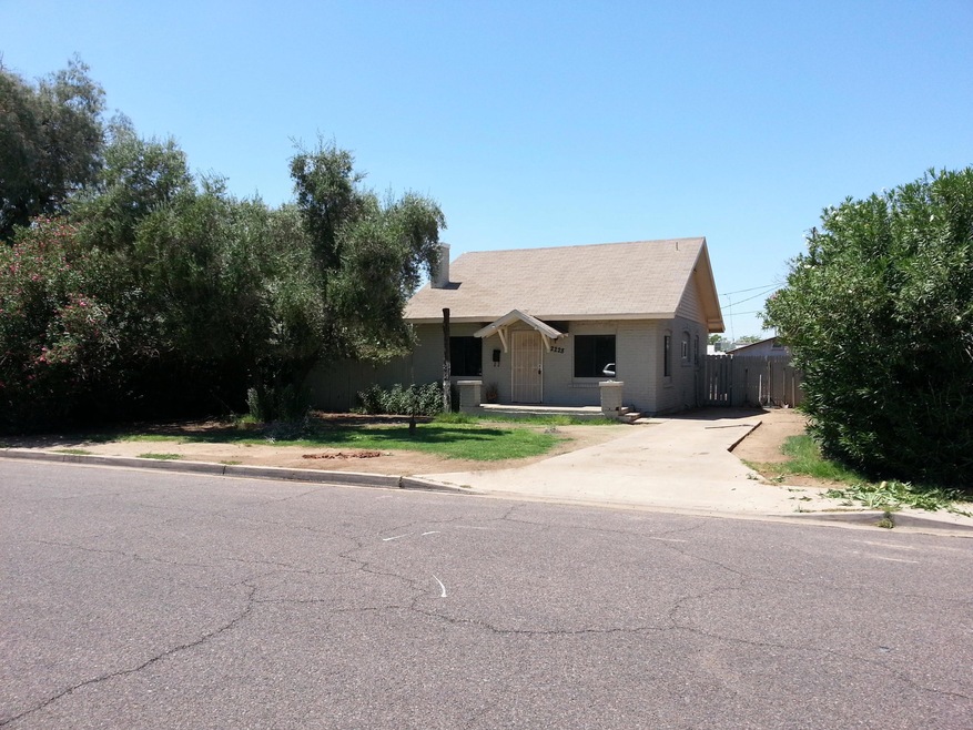 2228 N 25th St, Phoenix, AZ 85008 - photo 1