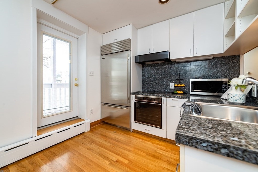 72 Fairmont St unit 2, Cambridge, MA 02139 - photo 1