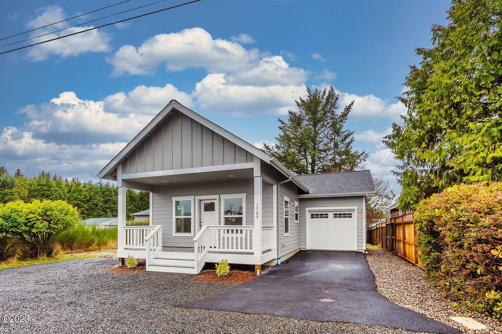 1705 SE 8th St, Lincoln City, OR 97367 - photo 1