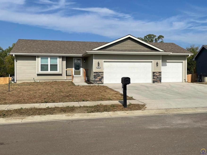 4217 SE Truman Ave, Topeka, KS 66609 - photo 1