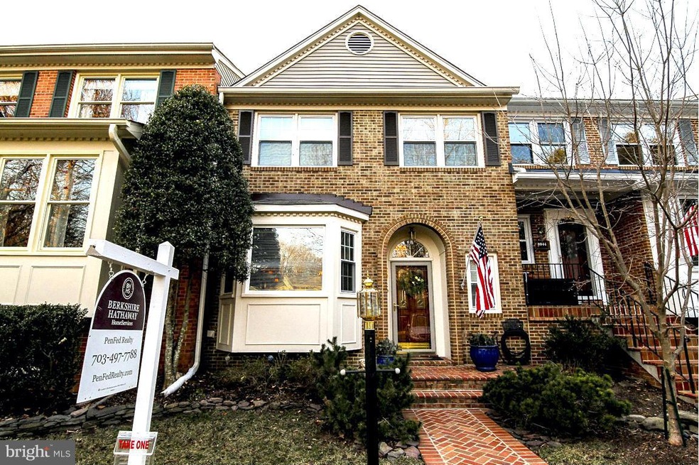 8046 Galla Knoll Cir, Springfield, VA 22153 - photo 1