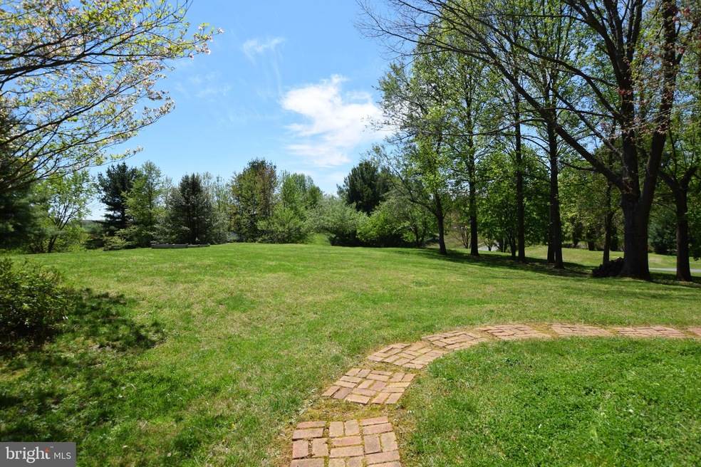 2926 Greenhill Ct, Ijamsville, MD 21754 - photo 1