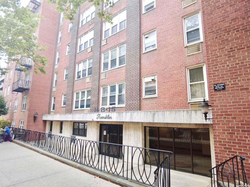 Franklin unit 6L, Flushing, NY 11355 - photo 1