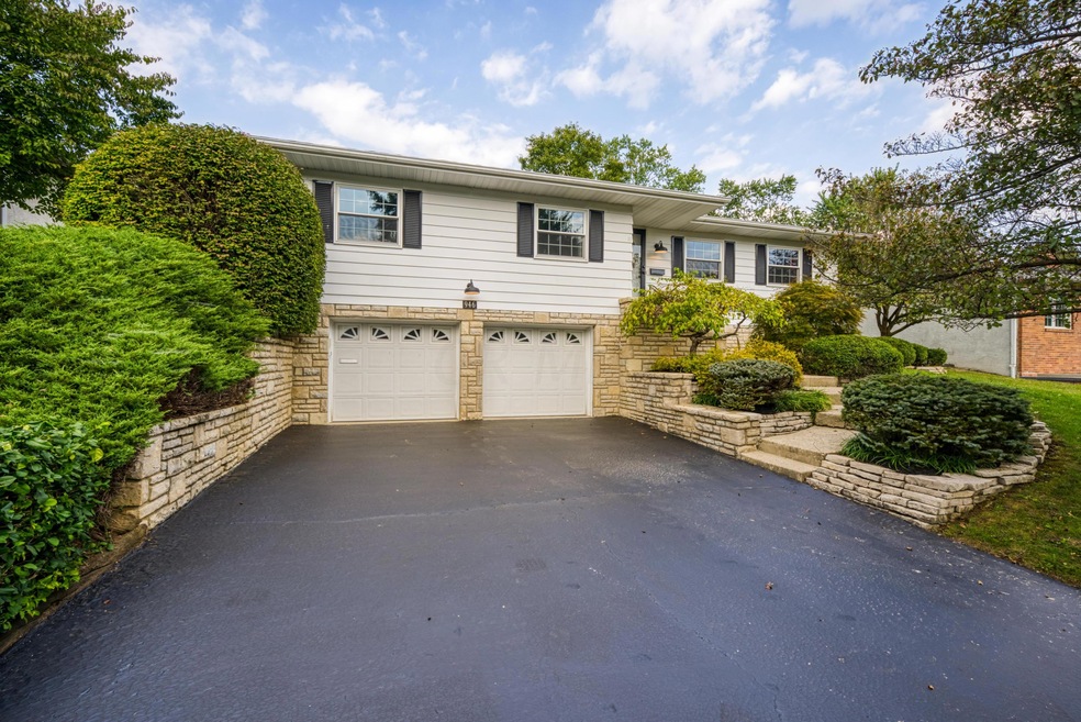 946 Brichmont Road Front