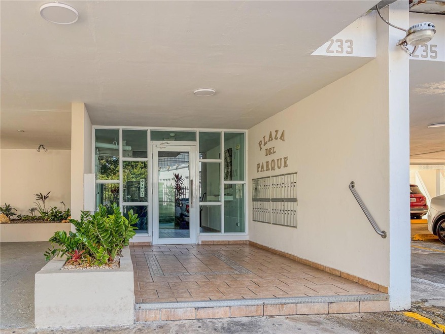233 Del Parque unit 4, San Juan, PR 00912 - photo 1